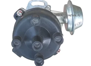 Крышка трамблера готова к присоединению проводов в гнезда