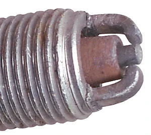 Вот красный нагар на свечах